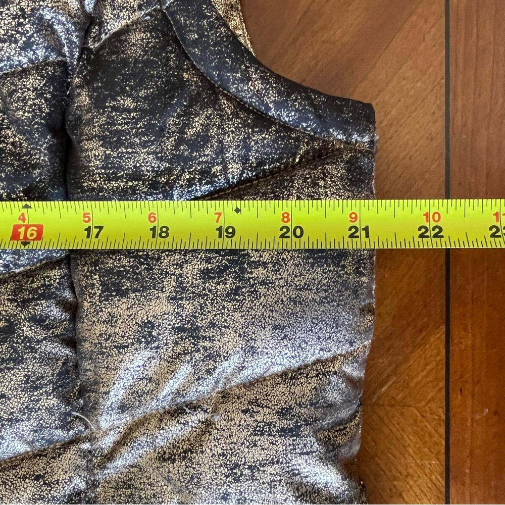 ❌SOLD❌ Calvin Klein Puffer Vest | Metallic Copper Color | Women’s Size XL - Picture 10 of 11